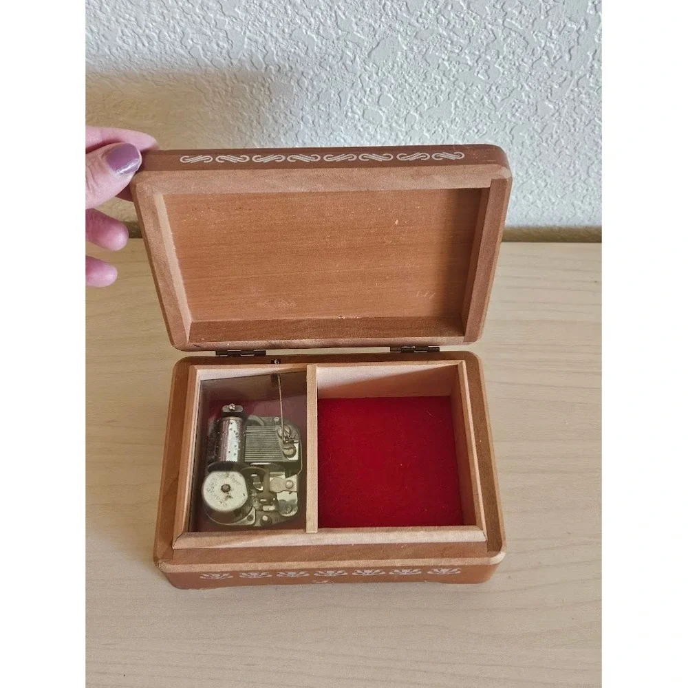 Music Wood Jewelry Box Vintage Schmid Bros 3D Bavarian Picnic Scene Edelweiss